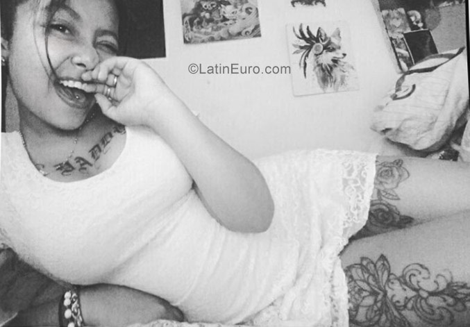 Date this gorgeous Colombia girl Sarita from Popayan CO22453