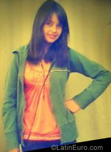Date this charming Colombia girl Leidy from Ayapel CO22477