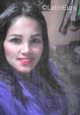 Date this sultry Venezuela girl Rosalinda from Guanare VE1001
