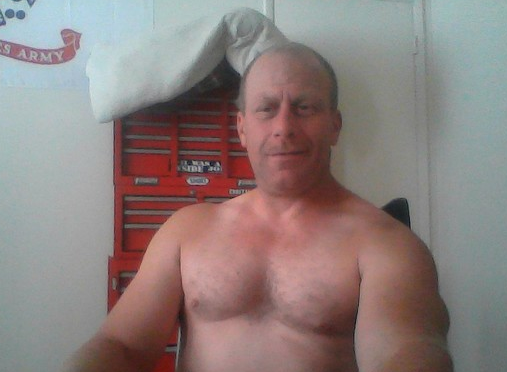 Date this gorgeous United States man Threelegmike from Merced US18724