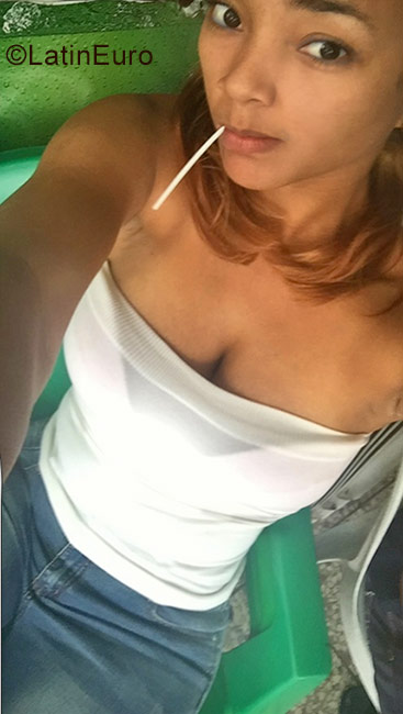 Date this cute Dominican Republic girl Estefani from Santo Domingo DO30467