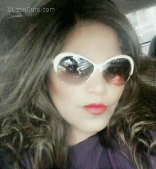 Date this young Ecuador girl Samy from Quito EC216