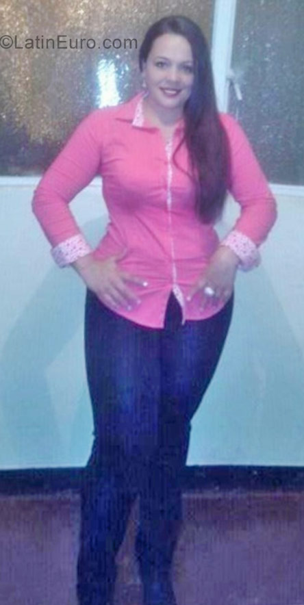Date this cute Colombia girl Ivonne from Bogota CO22546