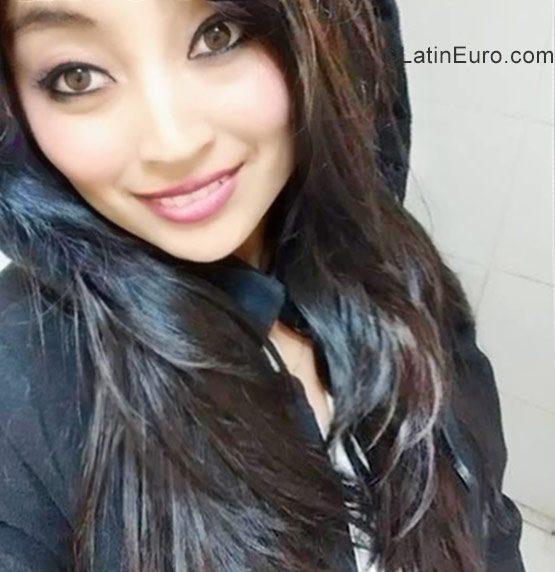 Date this sensual Peru girl Marlin from Lima PE1145