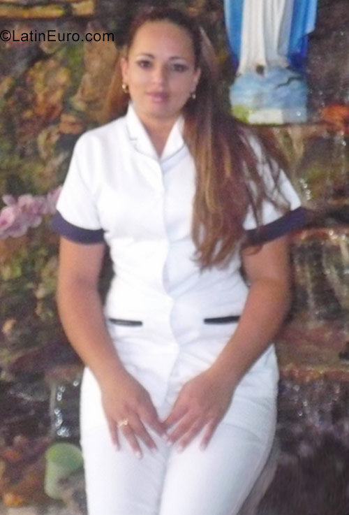 Date this sultry Colombia girl Angelie from Bucaramanga CO22591