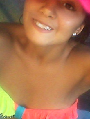 Date this nice looking Venezuela girl Maria from valencia VE1050