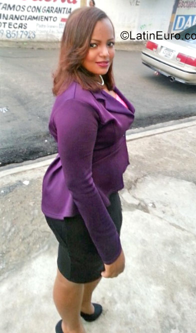 Date this cute Dominican Republic girl Genesis from Puerto Plata DO30604