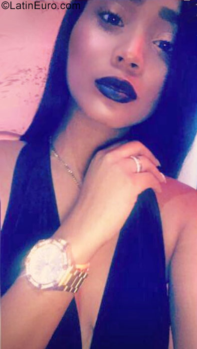 Date this tall Dominican Republic girl Paola from Puerto Plata DO30634