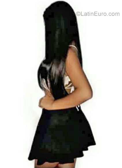 Date this pretty Colombia girl Lorena from cucuta CO22690