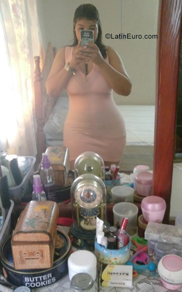 Date this fun Dominican Republic girl Alexandra from Santigo DO32871