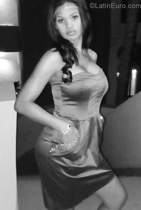 Date this cute Dominican Republic girl Liany from Santo Domingo DO30730