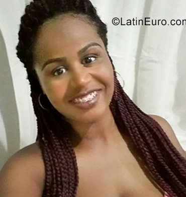 Date this stunning Brazil girl Thamires from Rio de Janeiro BR10371