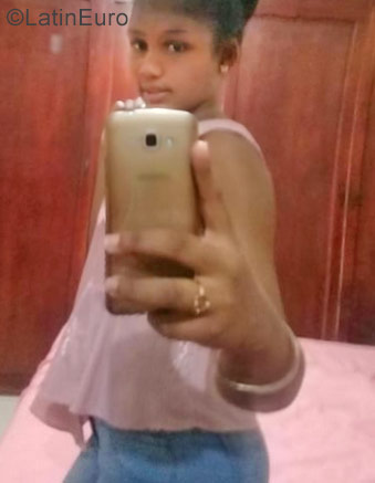 Date this delightful Dominican Republic girl Wilka from Santo Domingo DO30903