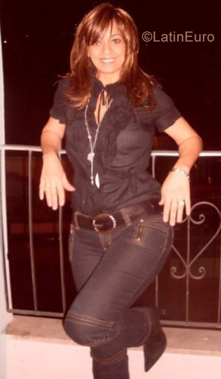 Date this gorgeous Brazil girl Tiane from Rio De Janeiro BR10380
