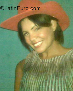 Date this stunning Colombia girl Mili from Barranquilla CO22897
