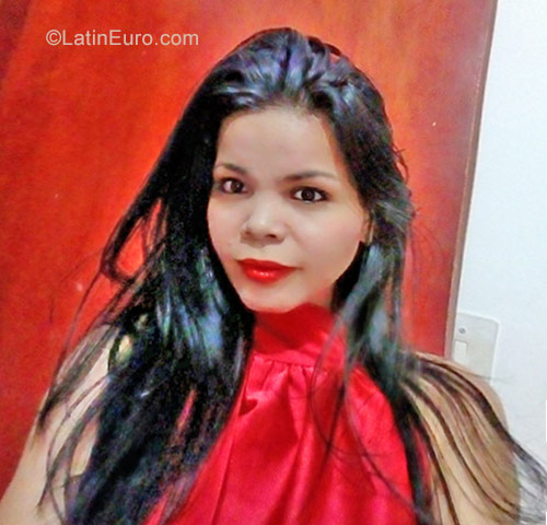 Date this sultry Colombia girl Adriana from Riohacha CO22898