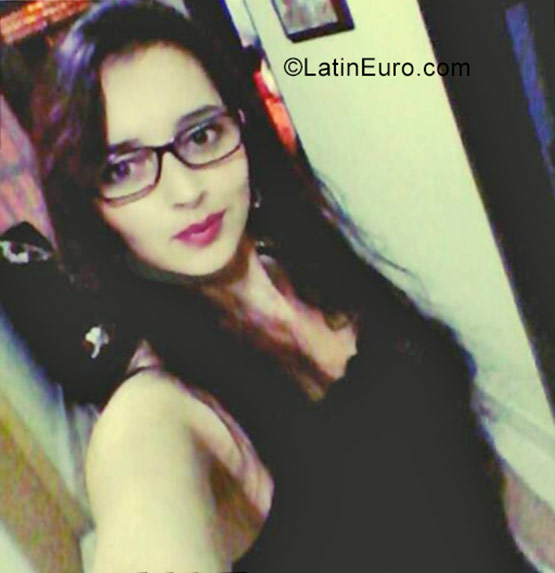 Date this charming Colombia girl Cindy from Medellin CO22914