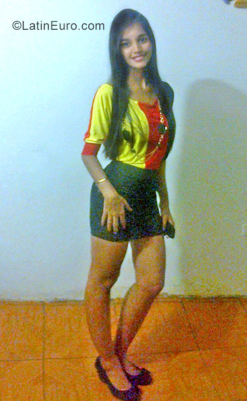 Date this funny Venezuela girl Fabi from Maracaibo VE1182