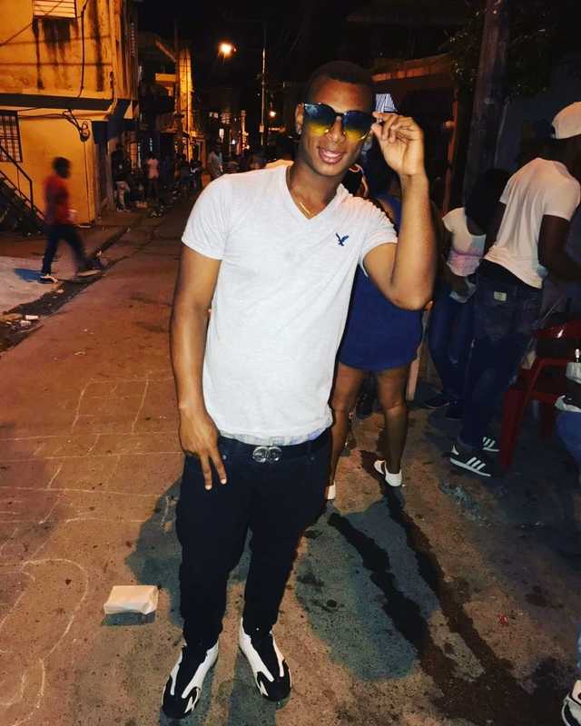 Date this lovely Dominican Republic man Edward alberto from Santo Domingo DO30951