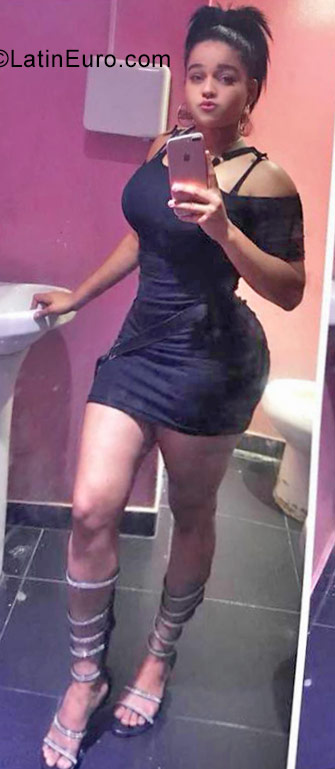 Date this exotic Dominican Republic girl Maria from Santo Domingo DO30974