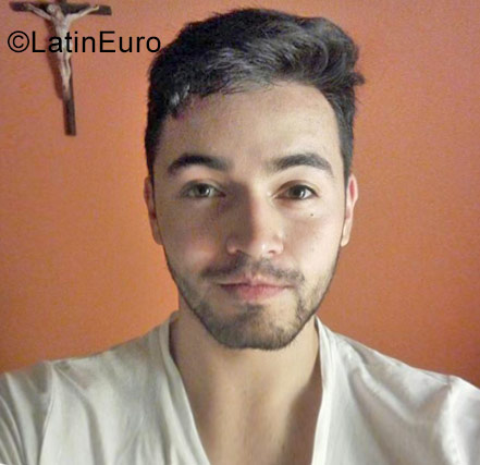 Date this stunning Colombia man Sebastian from Bogota CO22944