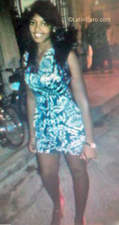 Date this pretty Dominican Republic girl Tania from San Cristobal DO30981