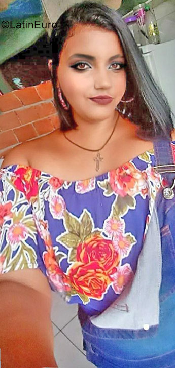 Date this pretty Brazil girl Ana from Rio de Janeiro BR10387