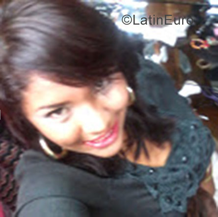 Date this funny Venezuela girl Karen from Caracas VE1220