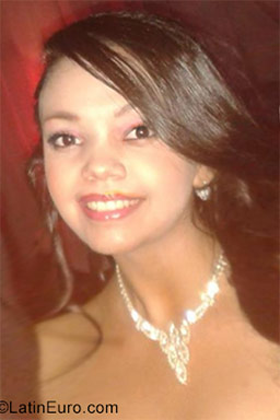 Date this sultry Venezuela girl Yoselin from Puerto Ordaz VE1254