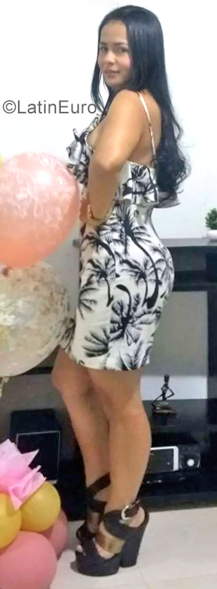 Date this pretty Colombia girl Daniela from Valledupar CO23093