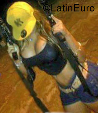 Date this cute Venezuela girl Anny from Maracaibo VE1255