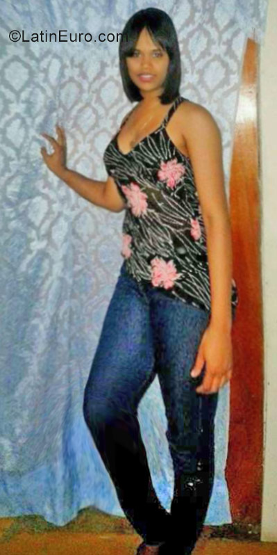 Date this charming England girl Perfil Eliminado. from Marbella, España DO31189