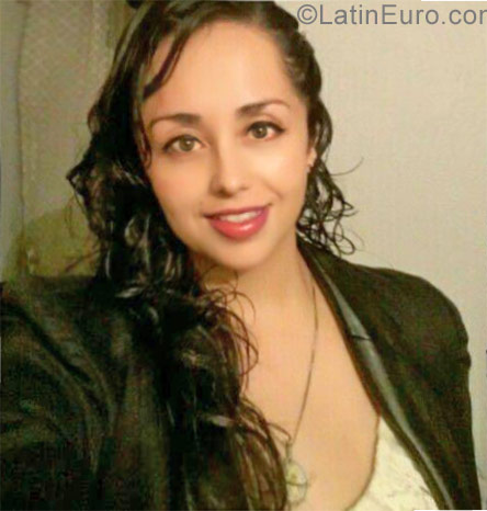 Date this georgeous Colombia girl Angel from Bogota CO23111