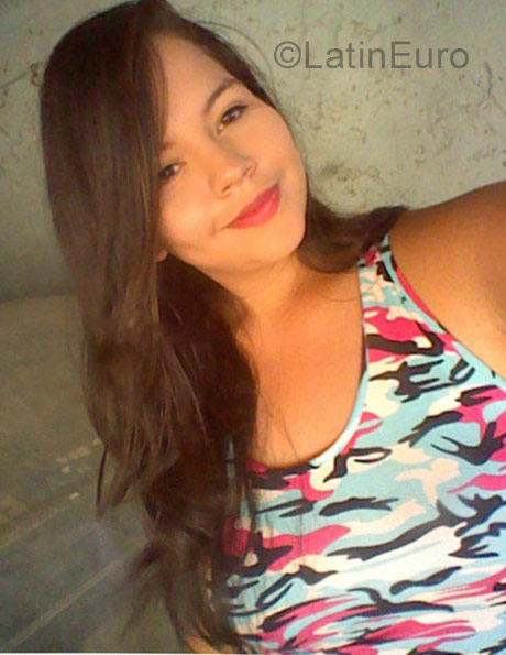 Date this hard body Venezuela girl Genesis from Valencia VE1268
