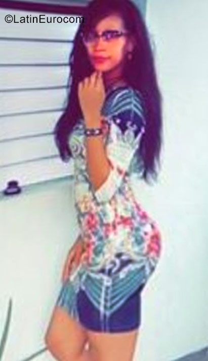 Date this sensual Dominican Republic girl Elizabeth from San Pedro De Macoris DO31218