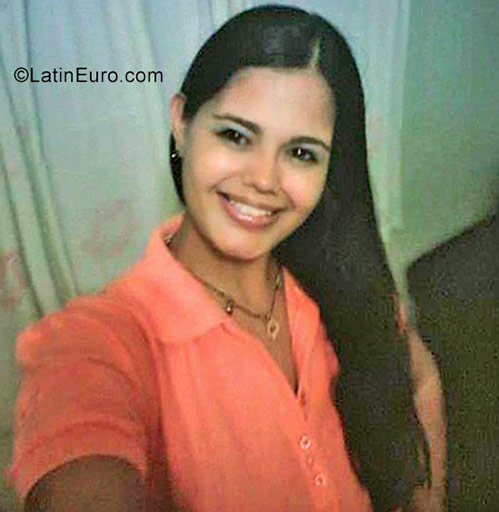 Date this exotic Venezuela girl CCASTEL from Maracaibo VE1274