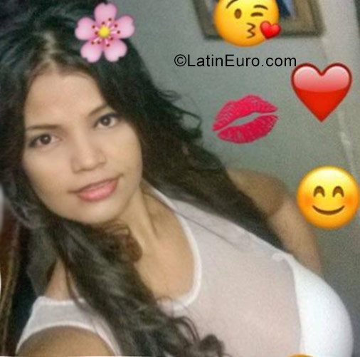 Date this lovely Colombia girl Tatiana from Barranquilla CO25092