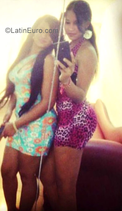 Date this hot Dominican Republic girl Kasmiry from Santo Domingo DO31265