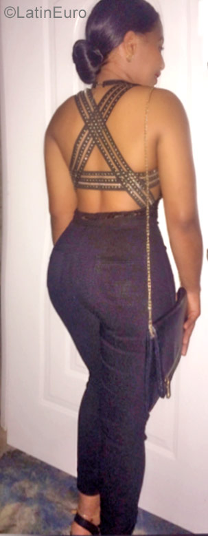 Date this sultry Dominican Republic girl GRISELI from Bonao DO31276