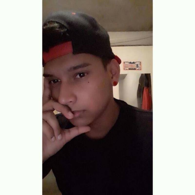 Date this pretty Colombia man Jhoan from Medellin CO23177