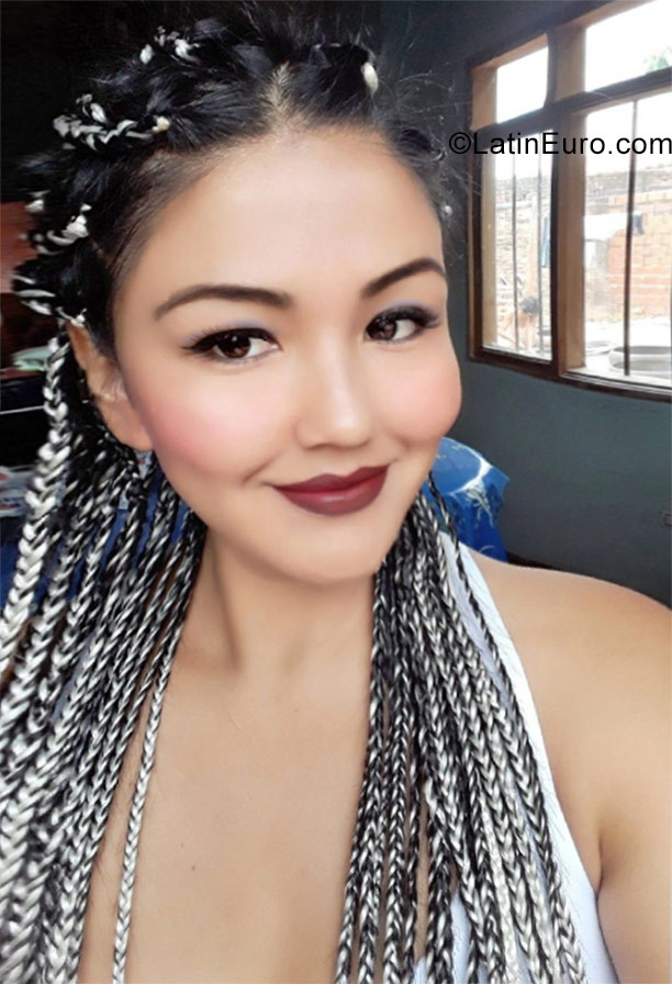 Date this attractive Bolivia girl Anabel from Santa Cruz de la sierra BO41