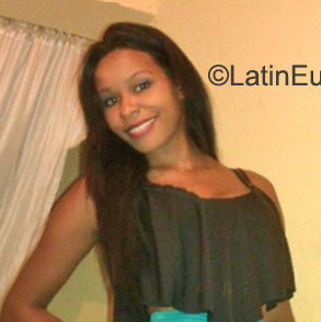Date this gorgeous Dominican Republic girl Yinette from Santo Domingo DO39968