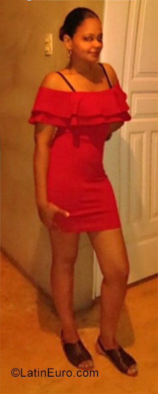 Date this good-looking Dominican Republic girl Pamela from Santiago DO31423