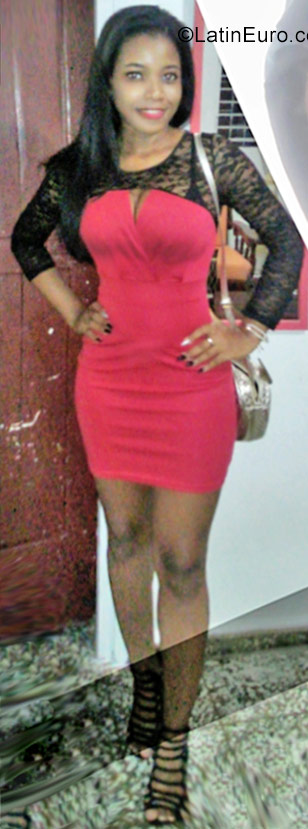Date this stunning Dominican Republic girl Yohanna from La Romana DO31442