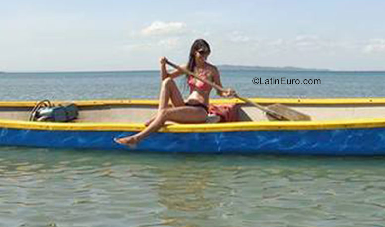 Date this cute Brazil girl ADRIANA from Salvador BR10435
