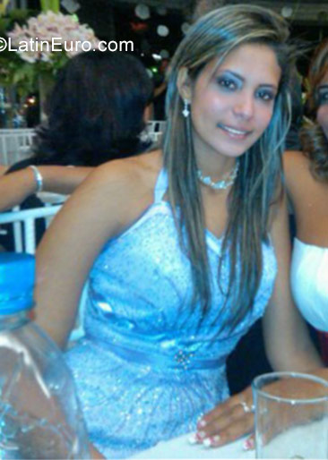 Date this pretty Venezuela girl Anabella from Bergantin VE1327