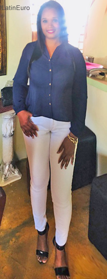 Date this hot Dominican Republic girl Nayely from Puerto Plata DO31503