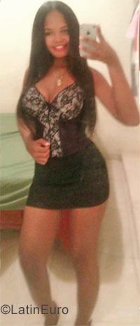Date this hard body Dominican Republic girl Pamela from San Pedro De Macoris DO36000
