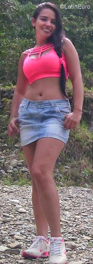 Date this funny Colombia girl Julie from Medellin CO23368
