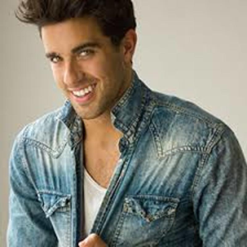 Date this foxy Dominican Republic man Pablo jose from Santo Domingo DO31635